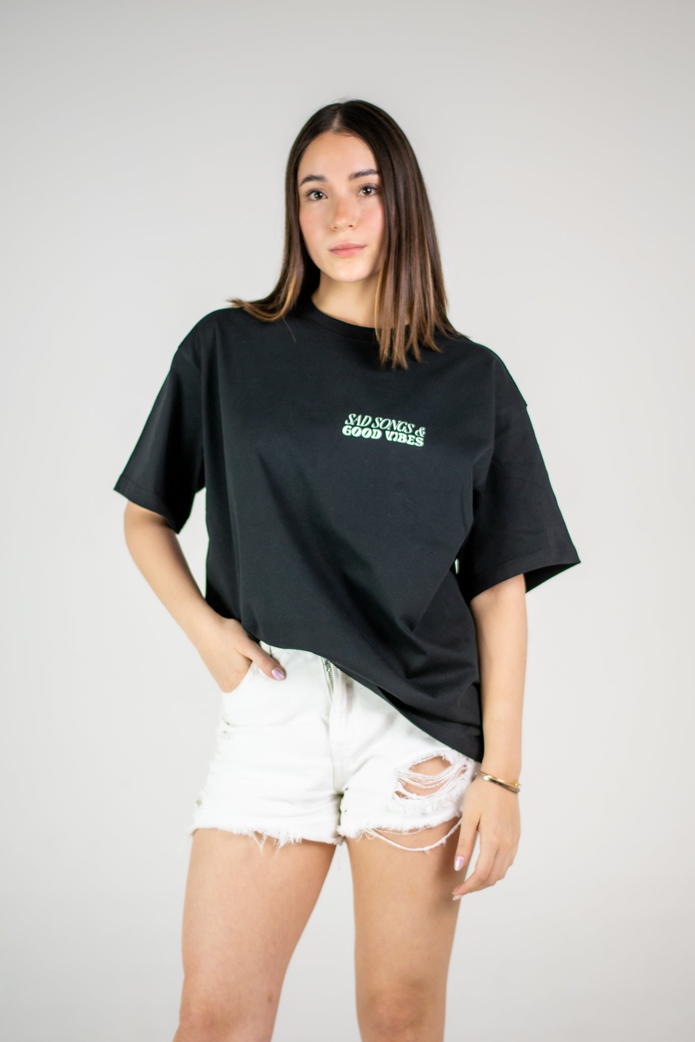 VINYL VIBES T-SHIRT